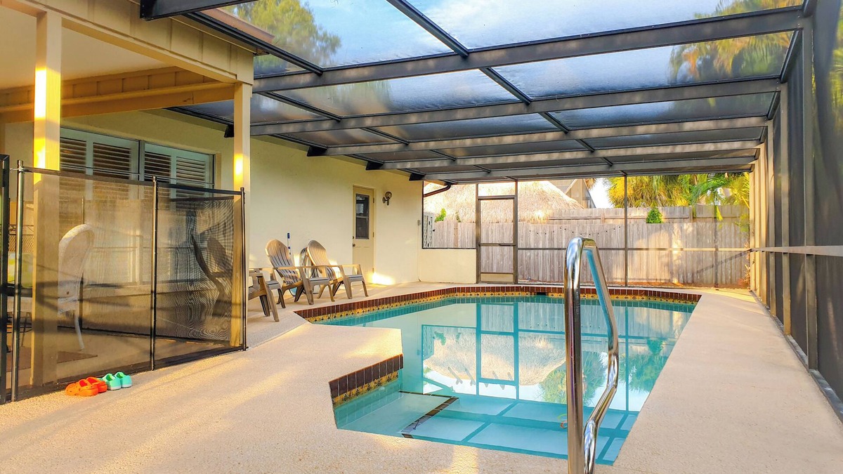 Riverview Estates House | Comfortable home, heated salt-cell pool with child-safety, 10 min from the beach