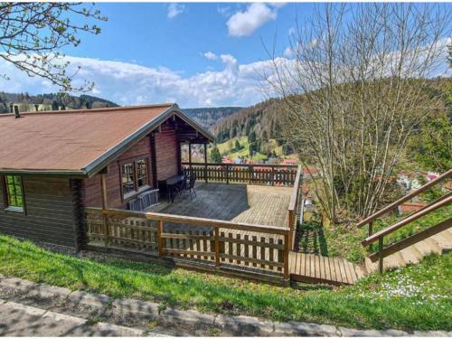 Heubach House | Comfortable Home with Terrace