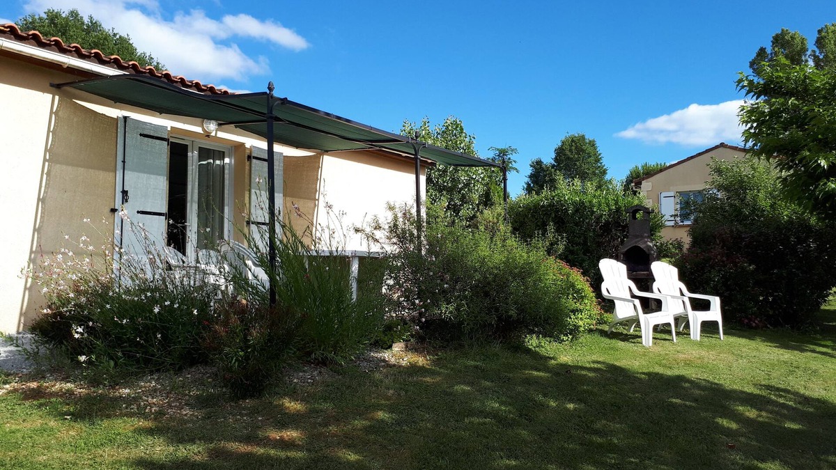Salviac House | Comfortable house with heated pool between Sarlat and Cahors