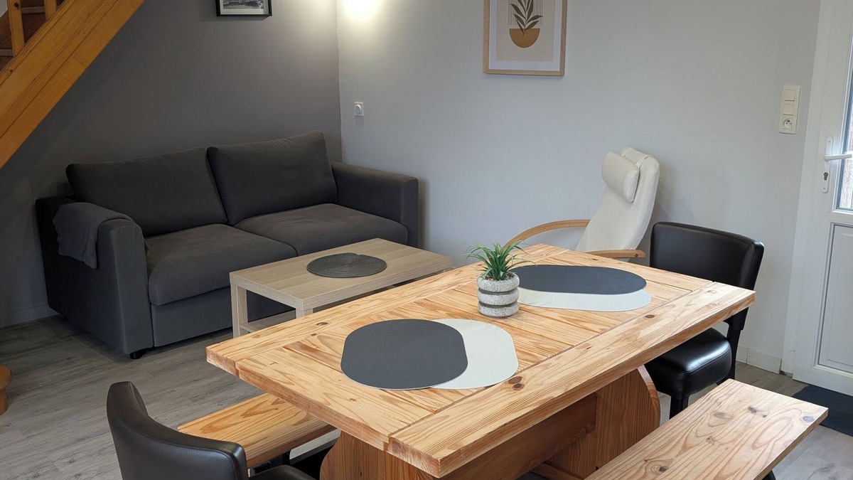 Gouville-sur-Mer House | Comfortable individual lodgings in a natural setting.
