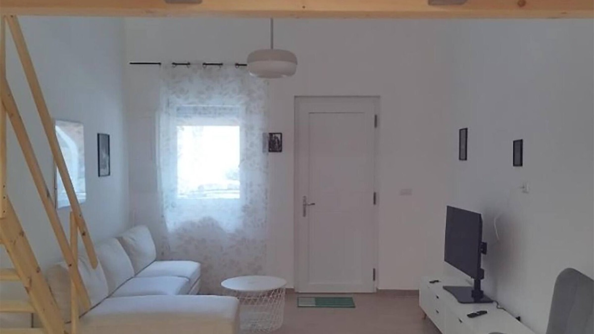 Latiano Apartment | Comfortable indinpedent studio apartment, for singles, couples or family with children