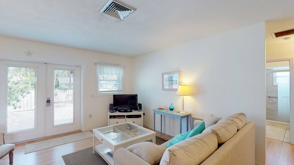 Holmes Beach Villa | Comfortable island villa with private heated pool, courtyard & easy beach access