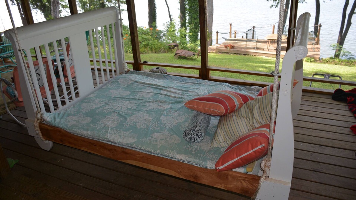 Tuscumbia House | Comfortable Lakeside Family Home, Charming, Mostly Remodeled, Serene Location