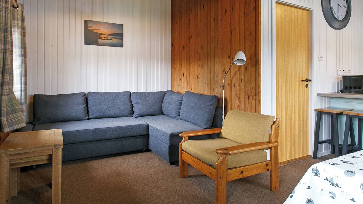 Lochearnhead Ski Chalet | Comfortable lodge with one double and one twin.
