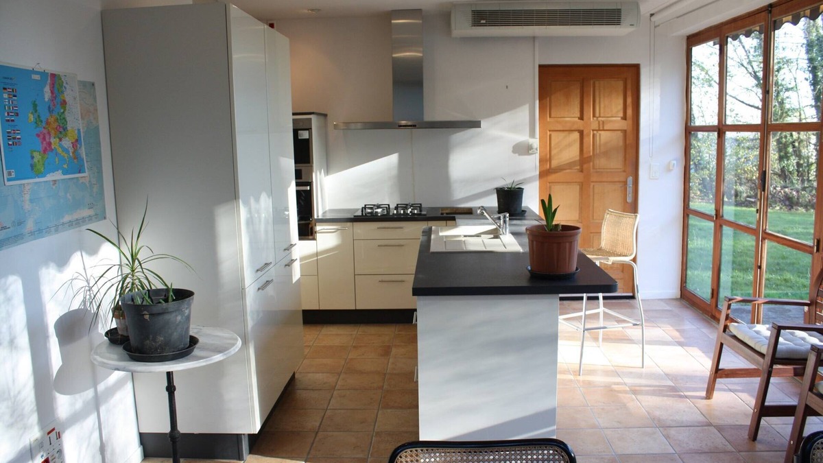 Morainvilliers Apartment | Comfortable Loft-Apartment 27 km from Paris