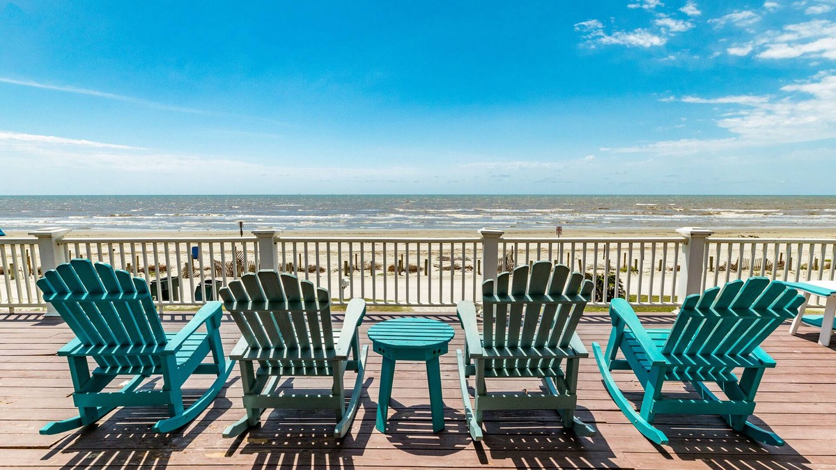 Bermuda Beach House | Comfortable Pet Friendly Beachfront Home - Great Sunrises from the Open Deck!