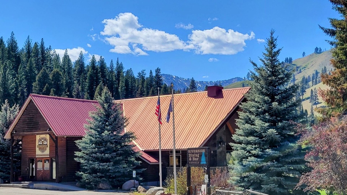 Lowman Cabin | Comfortable Riverside Retreat on 4 acres in secluded Lowman Idaho. Sleeps 45+.
