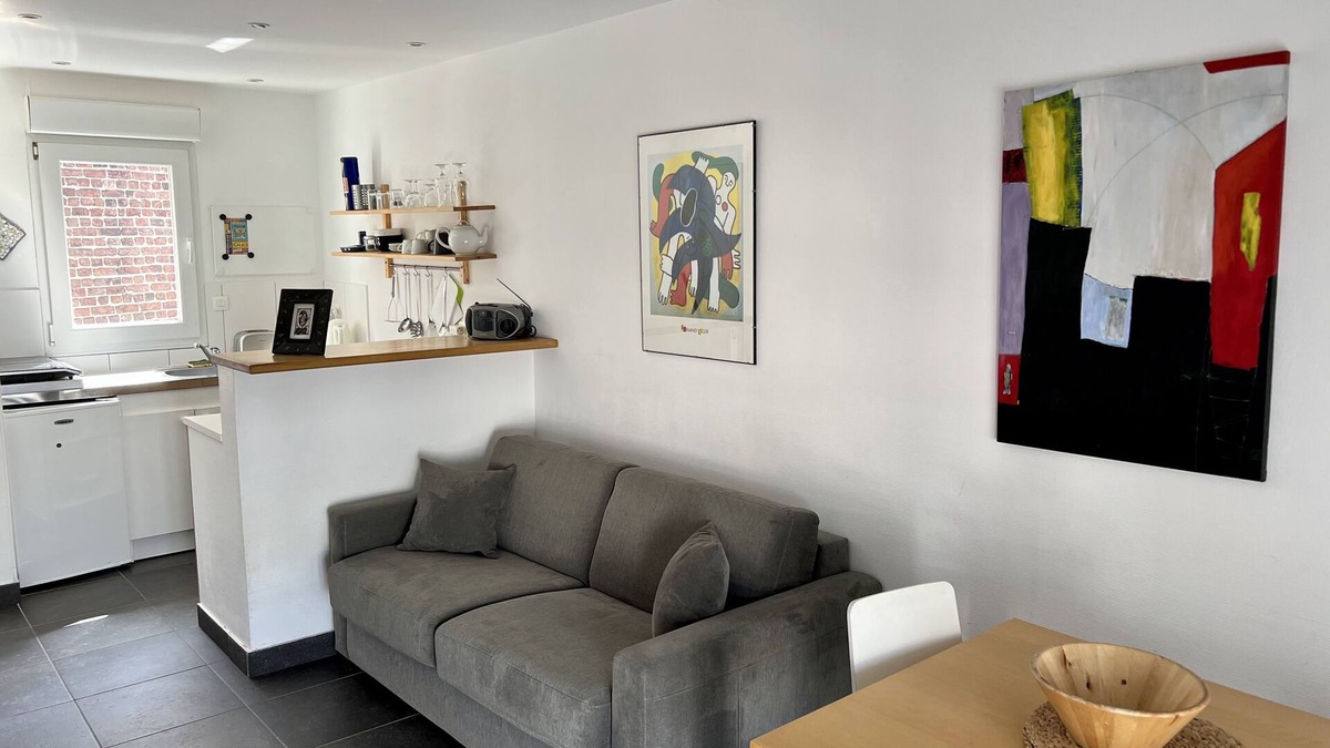 Bleriot-Plage Apartment | Comfortable seaside studio with terrace 200 m from the beach