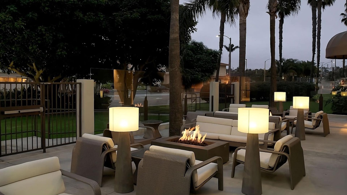 South Redondo Hotel | Comfortable, Spacious & Pet-Friendly! Balcony Close to South Bay Ocean!