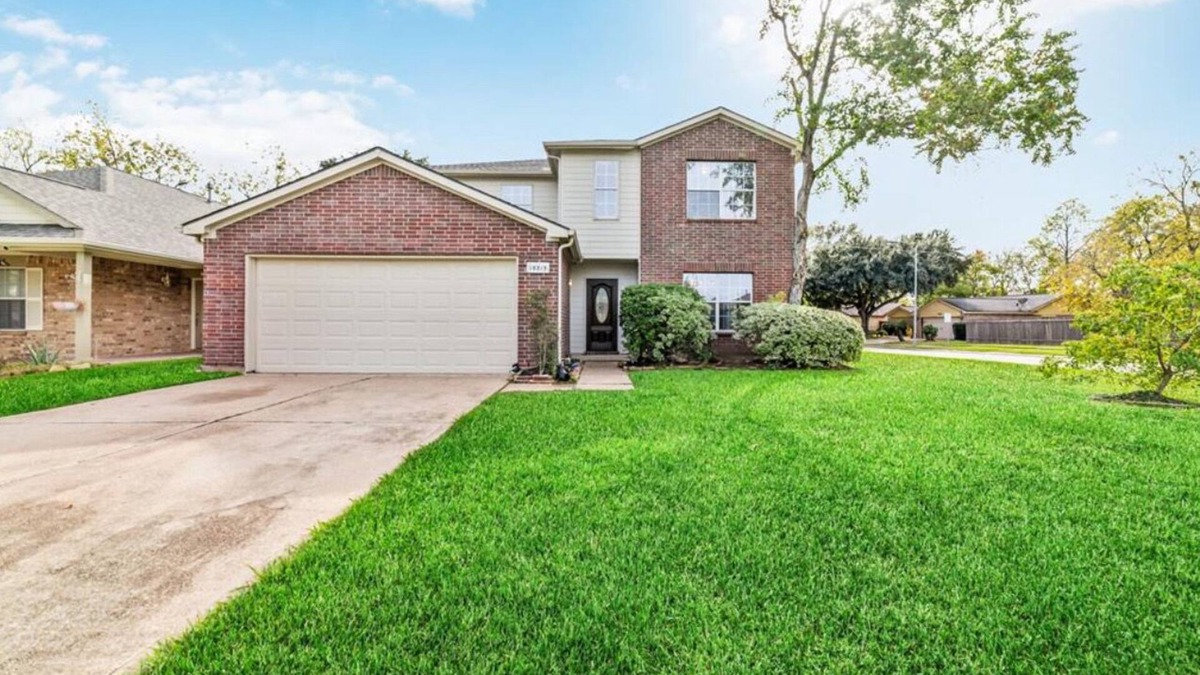 Clodine House | Comfortable & Spacious Stay in Prime Houston Location