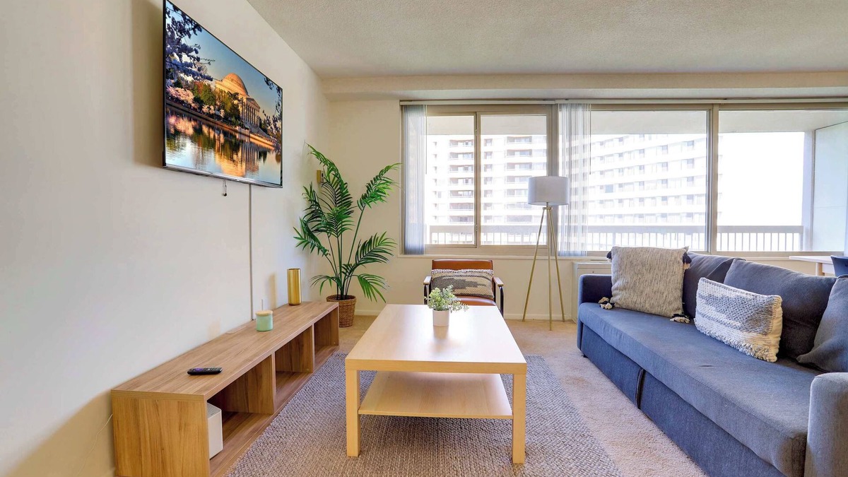 Aurora Highlands Apartment | Comfortable & Spacious Stay Near Reagan Airport