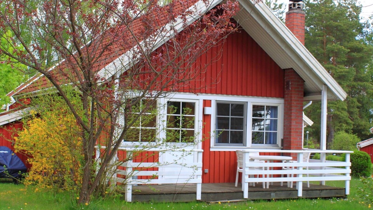 Userin House | Comfortable Sweden house, bathing beach at the lake, entrance to Müritz National Park