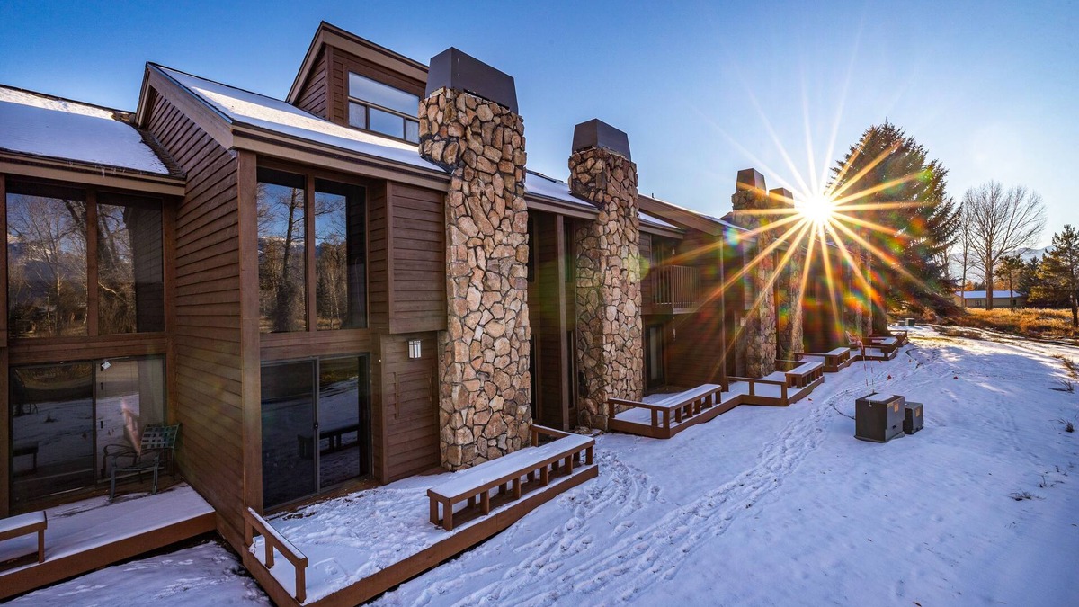 Jackson Hole House | Comfortable townhome with amazing views, private sauna, fireplace, deck & WIFI
