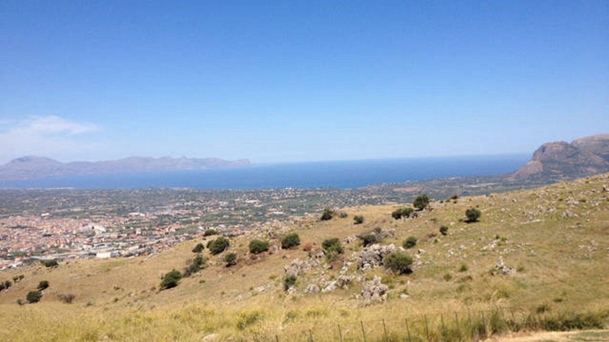Borgetto Apartment | Comfortable u. Quiet holiday living. 65sqm. + Terrace 30 sqm., U with pool. sea ​view