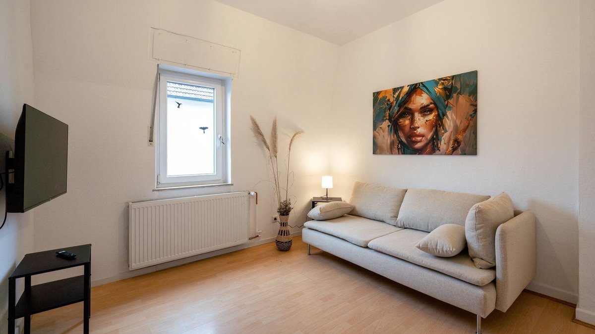 Bielefeld Apartment | comfortable upper floor flat