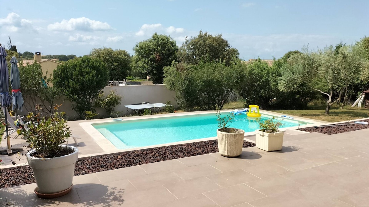 Pouzilhac Villa | Comfortable villa between vineyards and garrigue, heated swimming pool