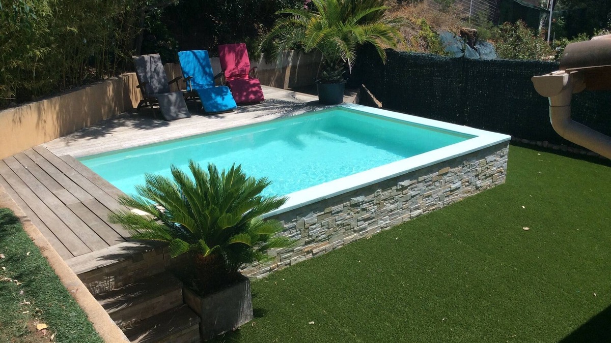 Frejus House | Comfortable villa in residential area 5 minutes from the beach