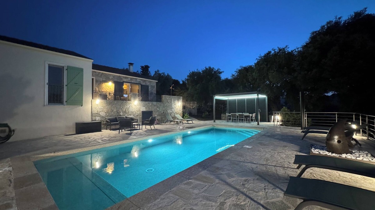 Calenzana Villa | Comfortable villa set in a garden with century-old olive trees