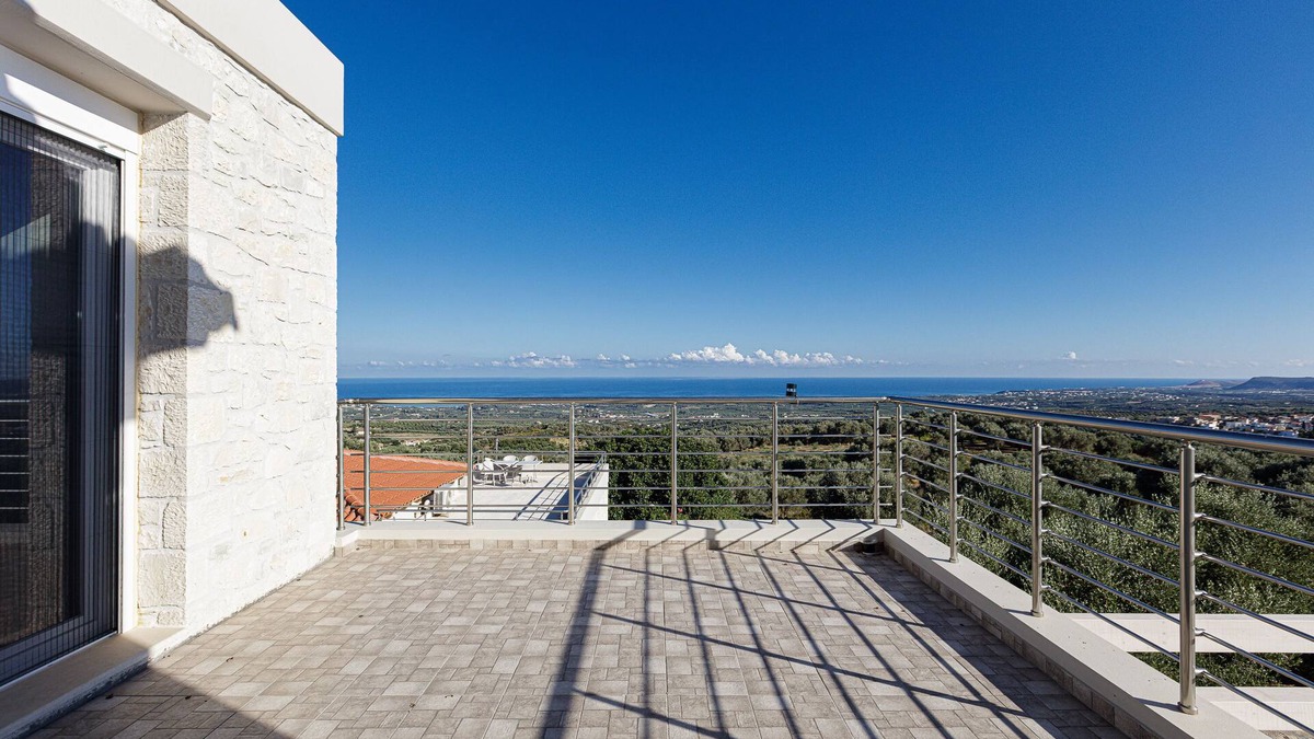 Agia Triada House | Comfortable villa with pool