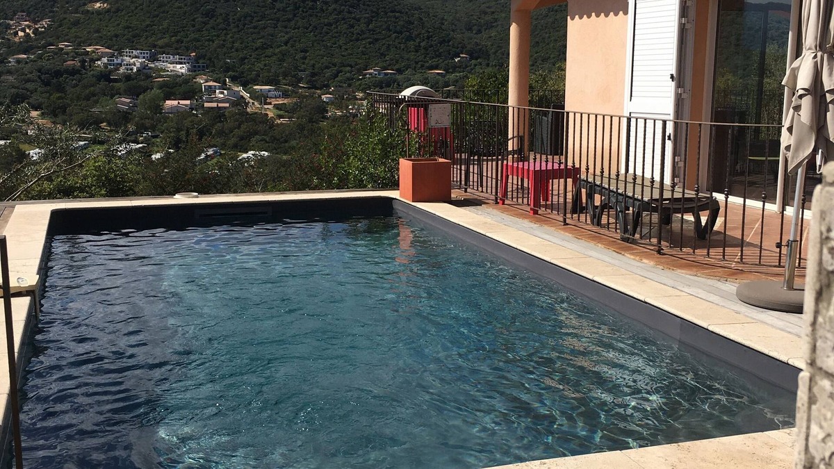 Cirendinu Villa | Comfortable villa with private pool 5 minutes from the beach