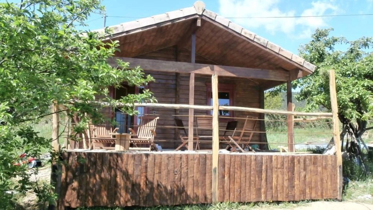 Saint-Pierre-Saint-Jean Ski Chalet | Comfortable wooden house in the heart of nature