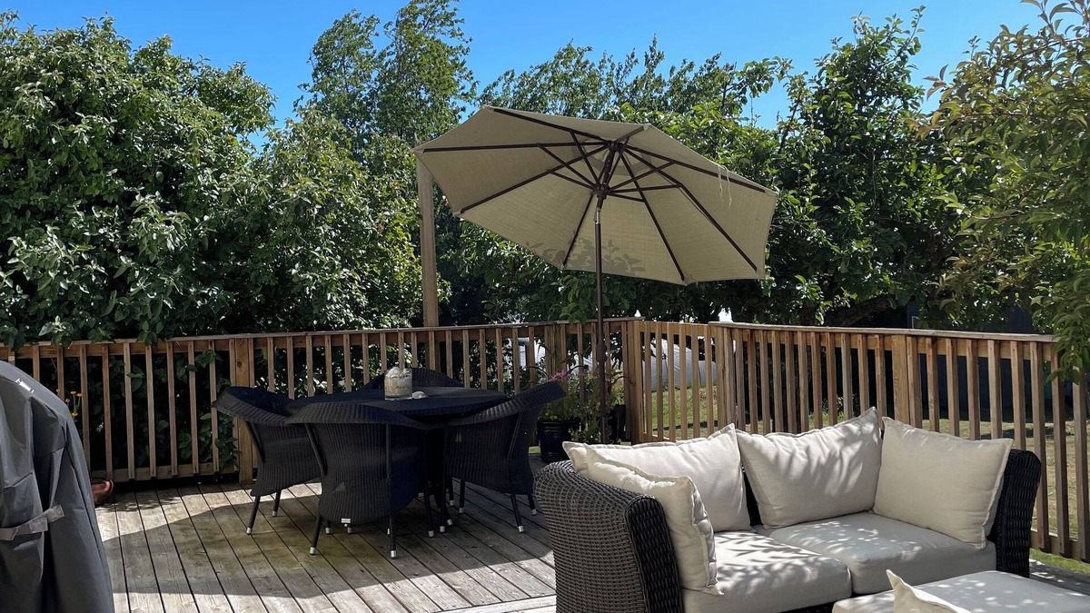 Cobble Hill Other | Comfortable1 bedroom suite located in Cowichan Valley close to various wineries.