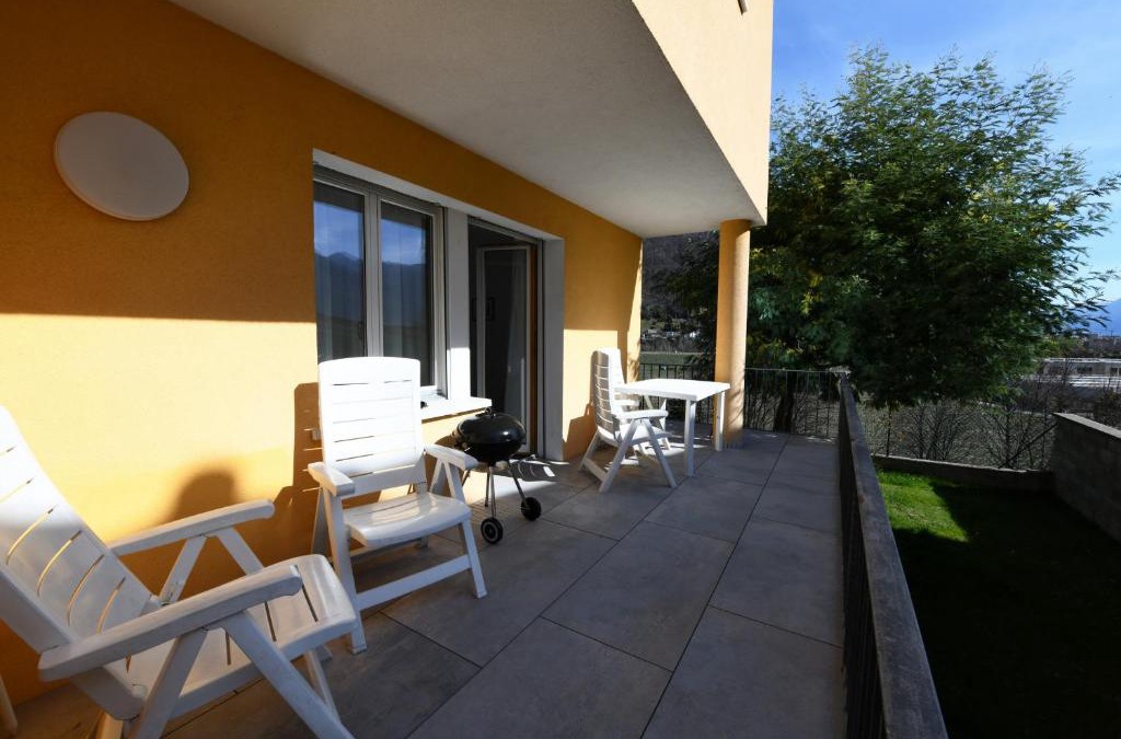 Losone Apartment | Comfortably Losone