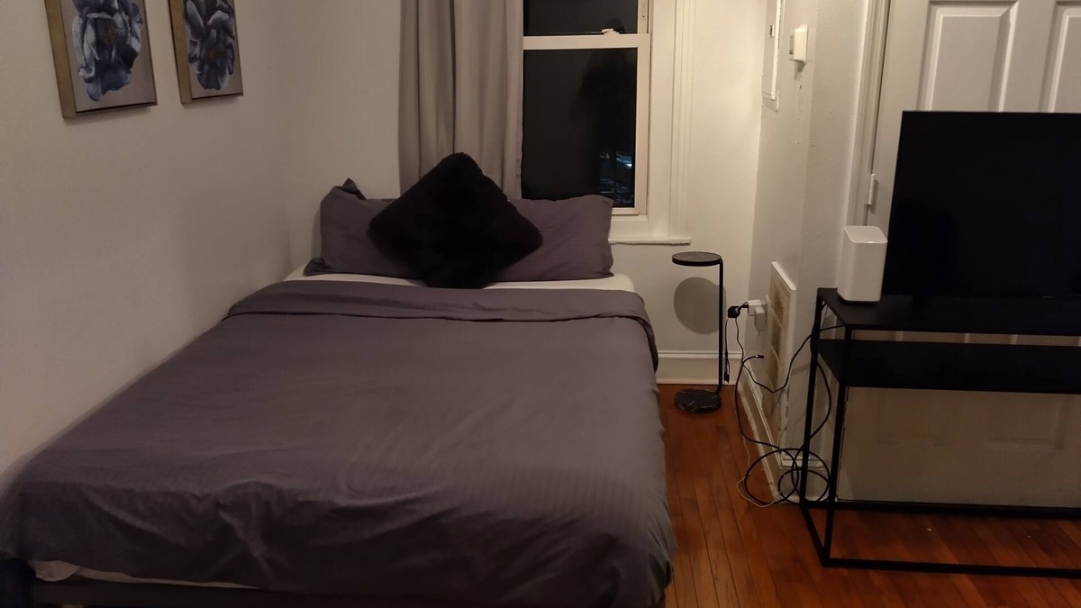Midtown Village Apartment | Comfy 2beds-1bedroom at center city