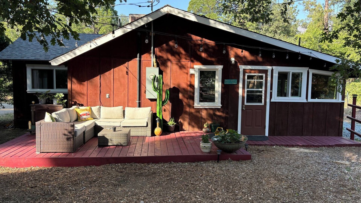 California Hot Springs Cabin | Comfy and Cozy Family Cabin in Sequoia Nat’l Forest in California Hot Springs!
