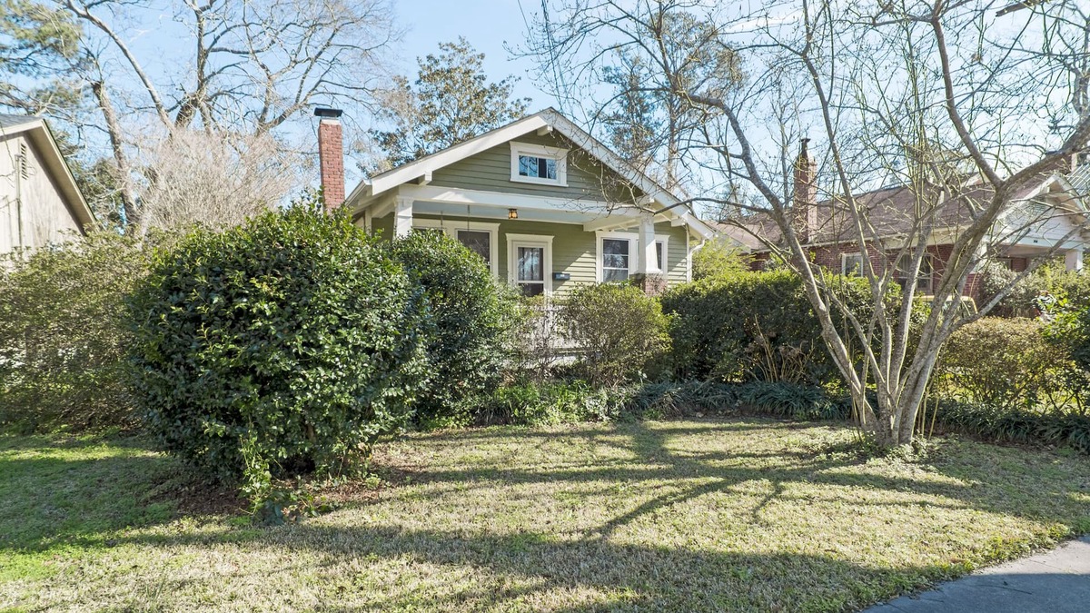 Wilmington House | Comfy bungalow - HEATED POOL! pets ok