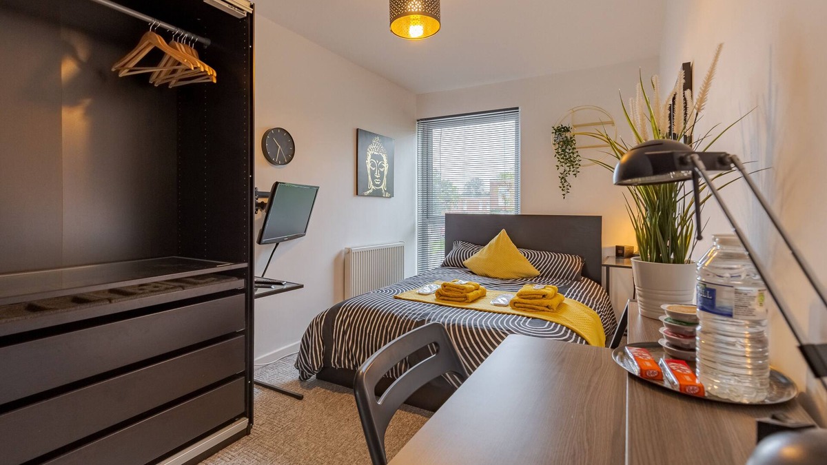 Smethwick House | Comfy & Chique Stay - Perfect For Visiting Sites, Events & City Centre