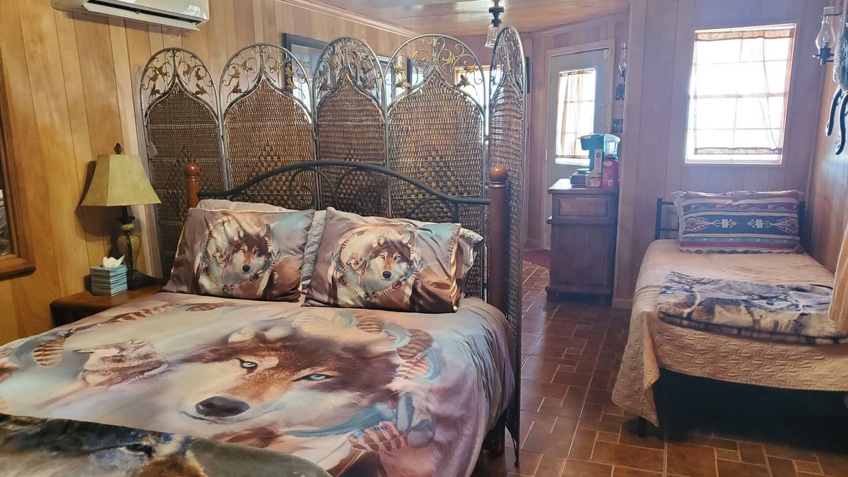 Luna County Cabin | Comfy & Cozy Ranch Hideaway