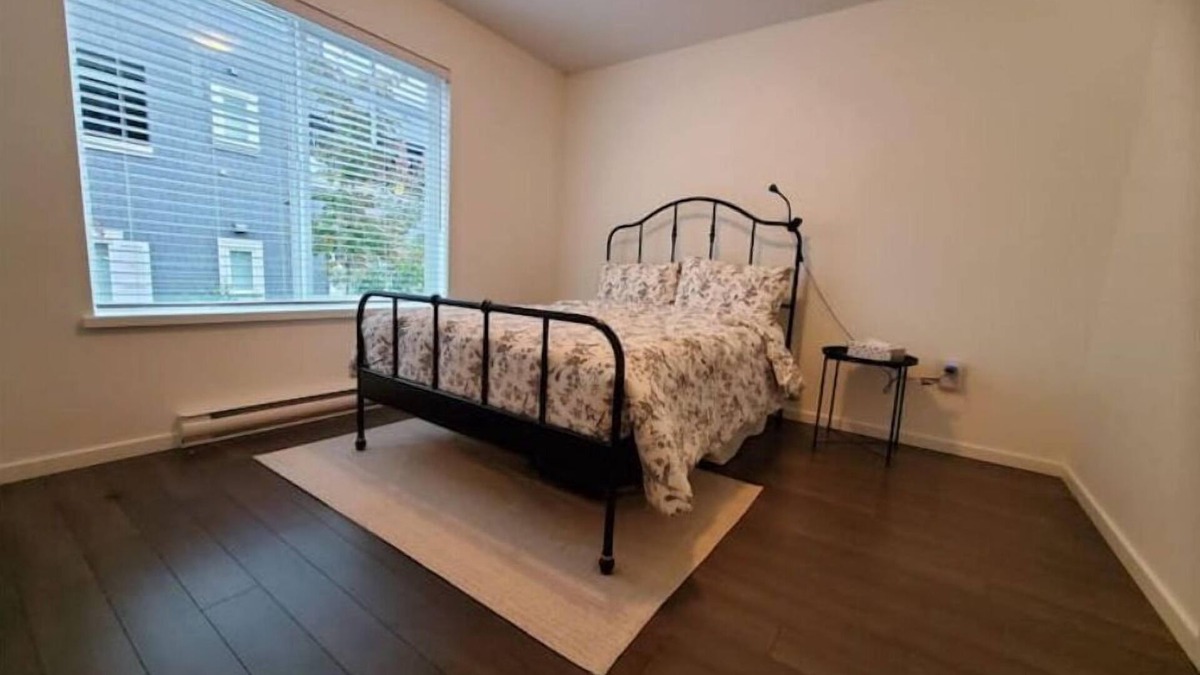 Guildford House | Comfy Double Bed w/Modern En-suite Bathroom