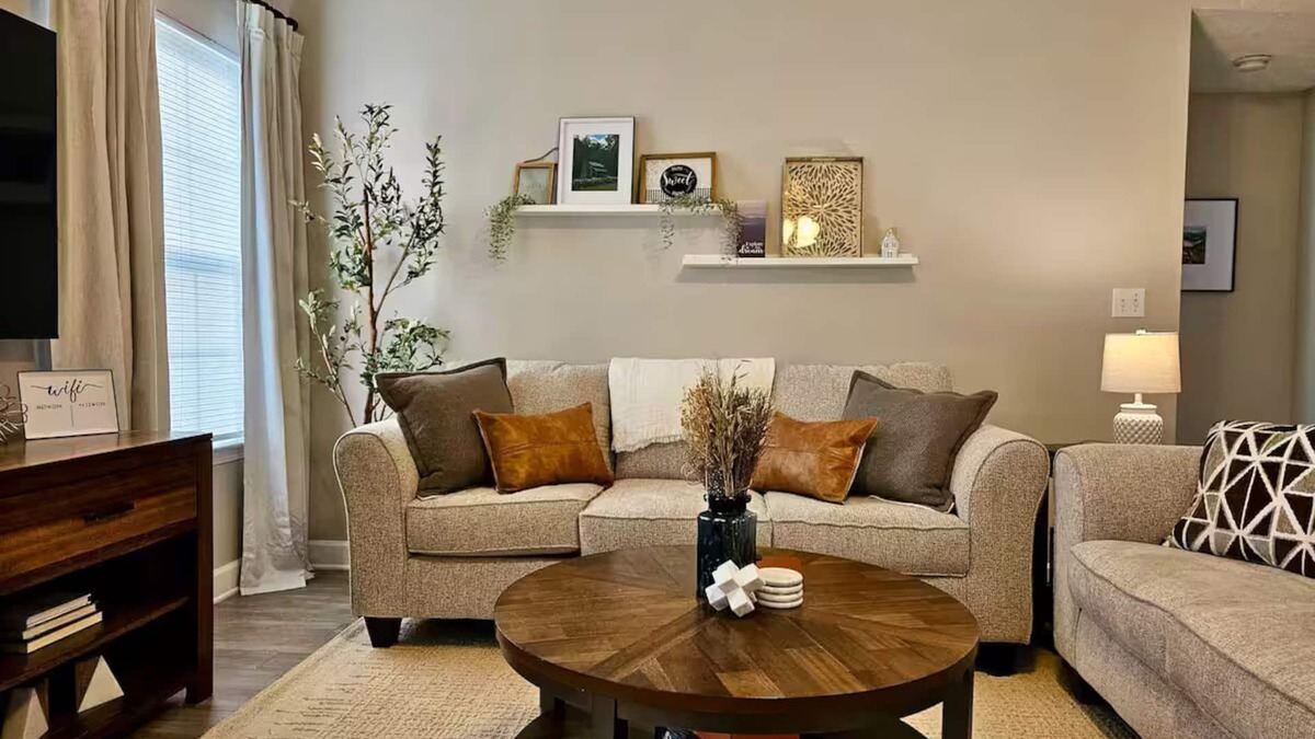 Murfreesboro House | Comfy Home with 4 Beds - 10 mins to Downtown