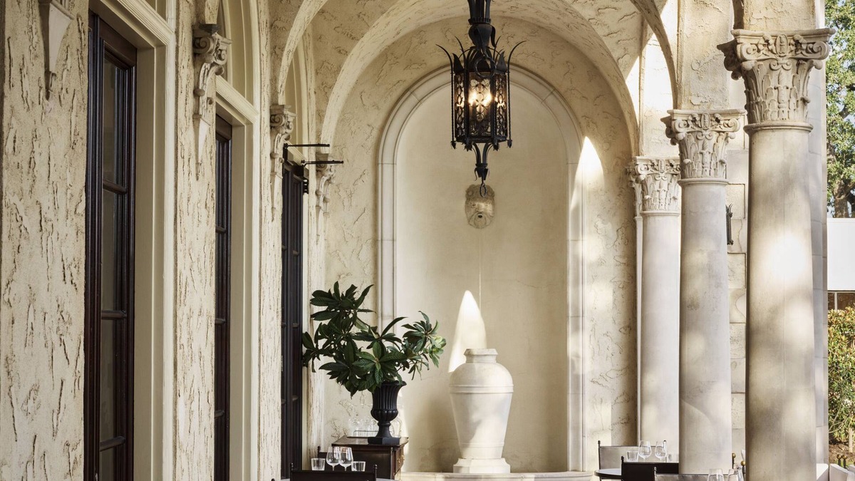 Hancock Hotel | Commodore Perry Estate, Auberge Collection