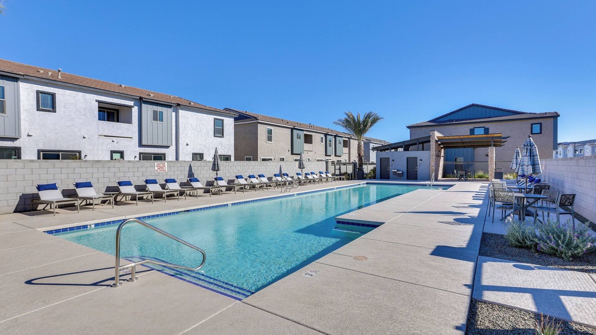 Desert View Condo | Community Pool & Hiking Trails: Phoenix Condo!