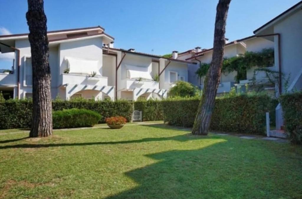 Ronchi Apartment | COMODO APPARTAMENTO VERSILIA