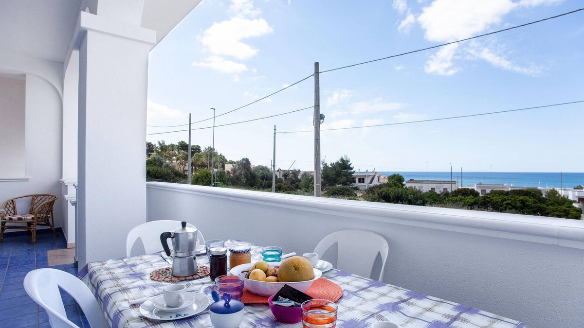 Torre Vado Apartment | Complesso Azzurro 1 Near The Beach, Salve, Italy