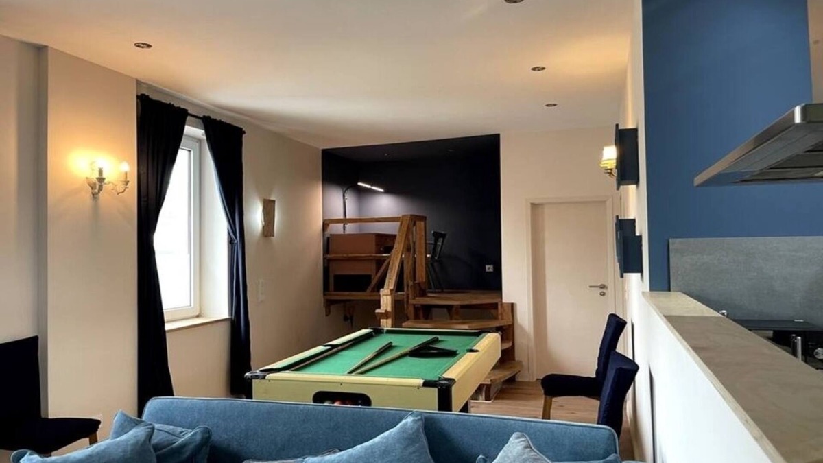 Bielefeld Apartment | Complete apartment, 4 sleeping areas for up to 8 people