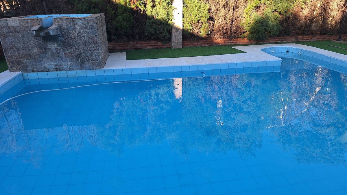 Itu Cottage | Complete farm house with swimming pool close to Maeda