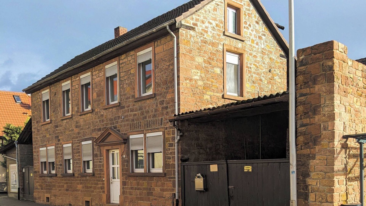 Obernburg House | Complete house | 6 beds | 2 bathrooms | centrally located