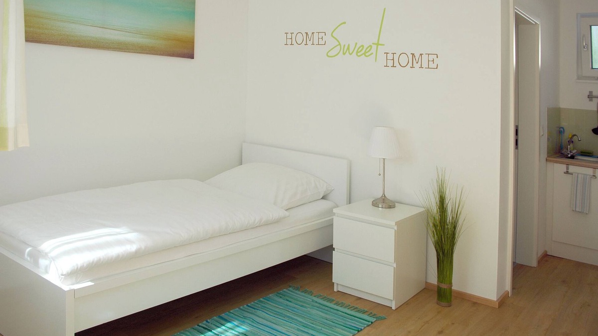 Langwasser Sudwest Apartment | Completely equipped holiday homes with Mediterranean charm