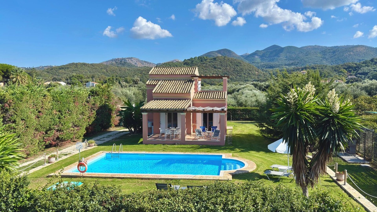 Almiros Beach Villa | Complex of Independent Maisonettes with Private Pools 250m from the virgin Beach