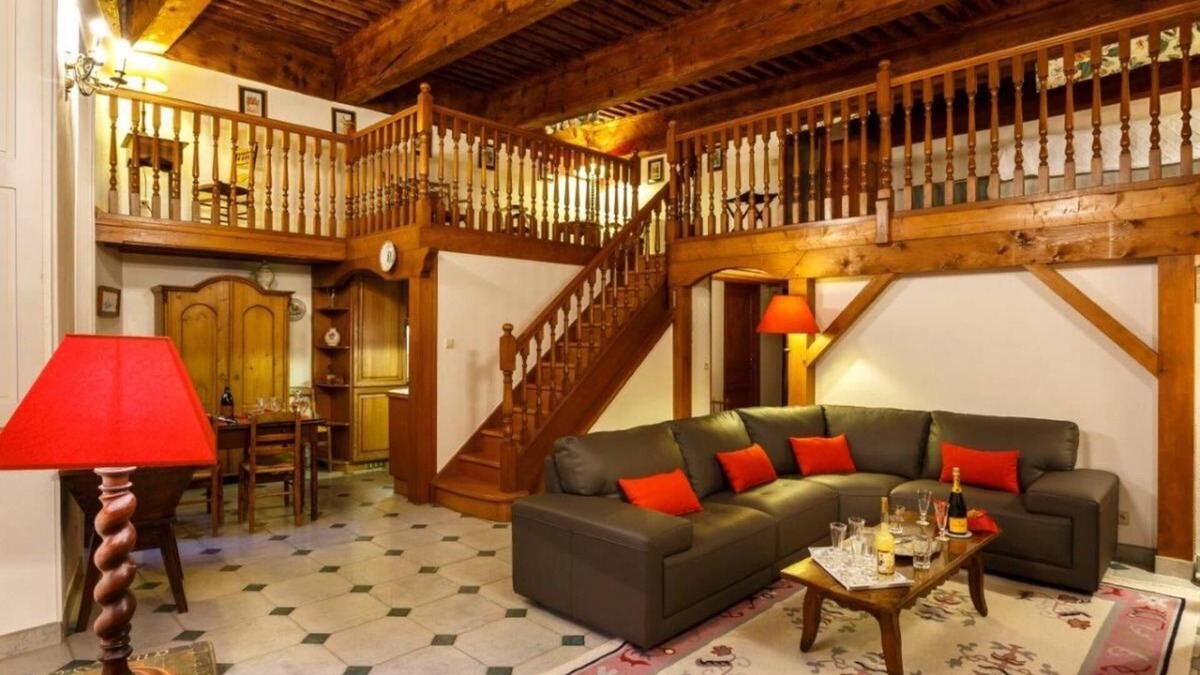 Chambery Apartment | Comte DE Boigne - Chambery