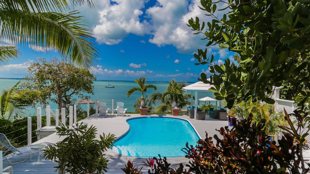 Hope Town House | Conched Out-A 5b/4b luxury home situated on a 2.2 acre estate.