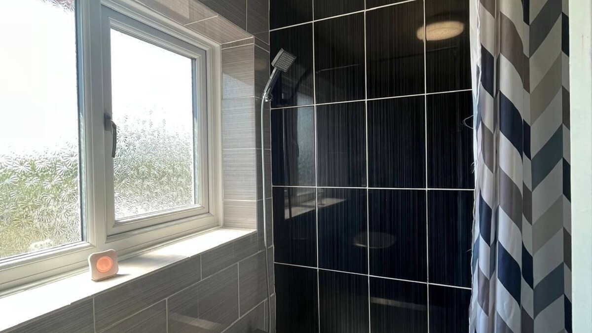 South Hornchurch House | Concord House Rainham by Shortlet Express