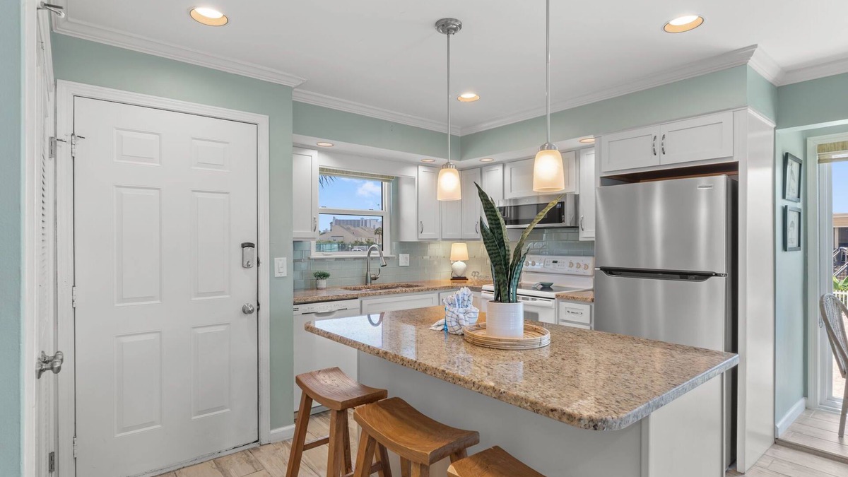 Holiday Isle Condo | Condo #1230 is a 2 Bedroom with Stunning Harbor Views and Free Beach Service!