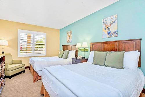 Florida Central Atlantic Coast Apartment | Condo Close to Universal Studios with Pool & Hot Tub