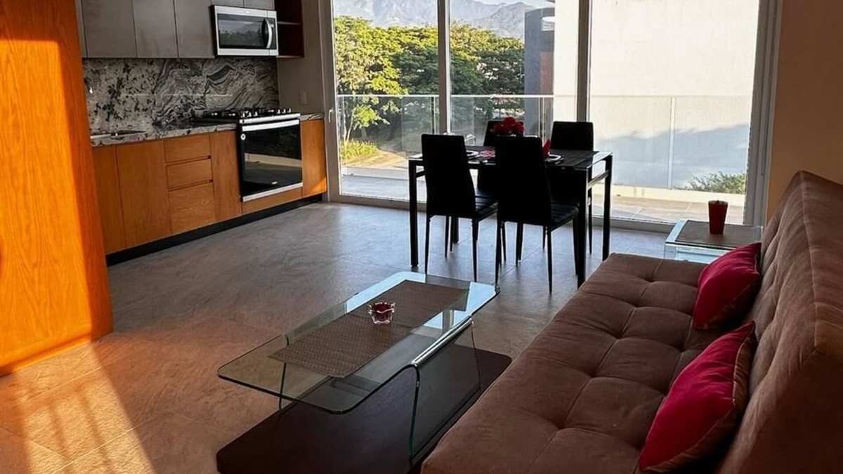 Fluvial Vallarta Condo | Condo in Central Fluvial/Versalles. Minutes from the airport and all amenities.
