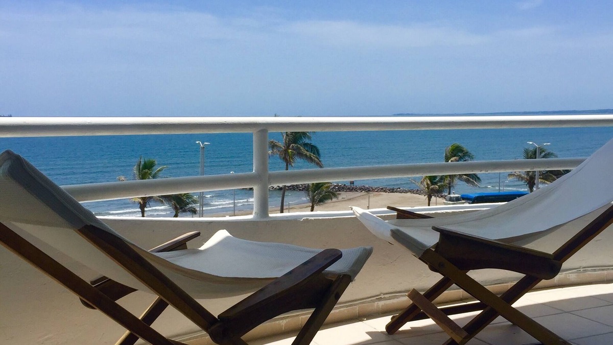Boca del Rio Condo | Condo in front of ocean with pool and ocean view and in front of the beAch